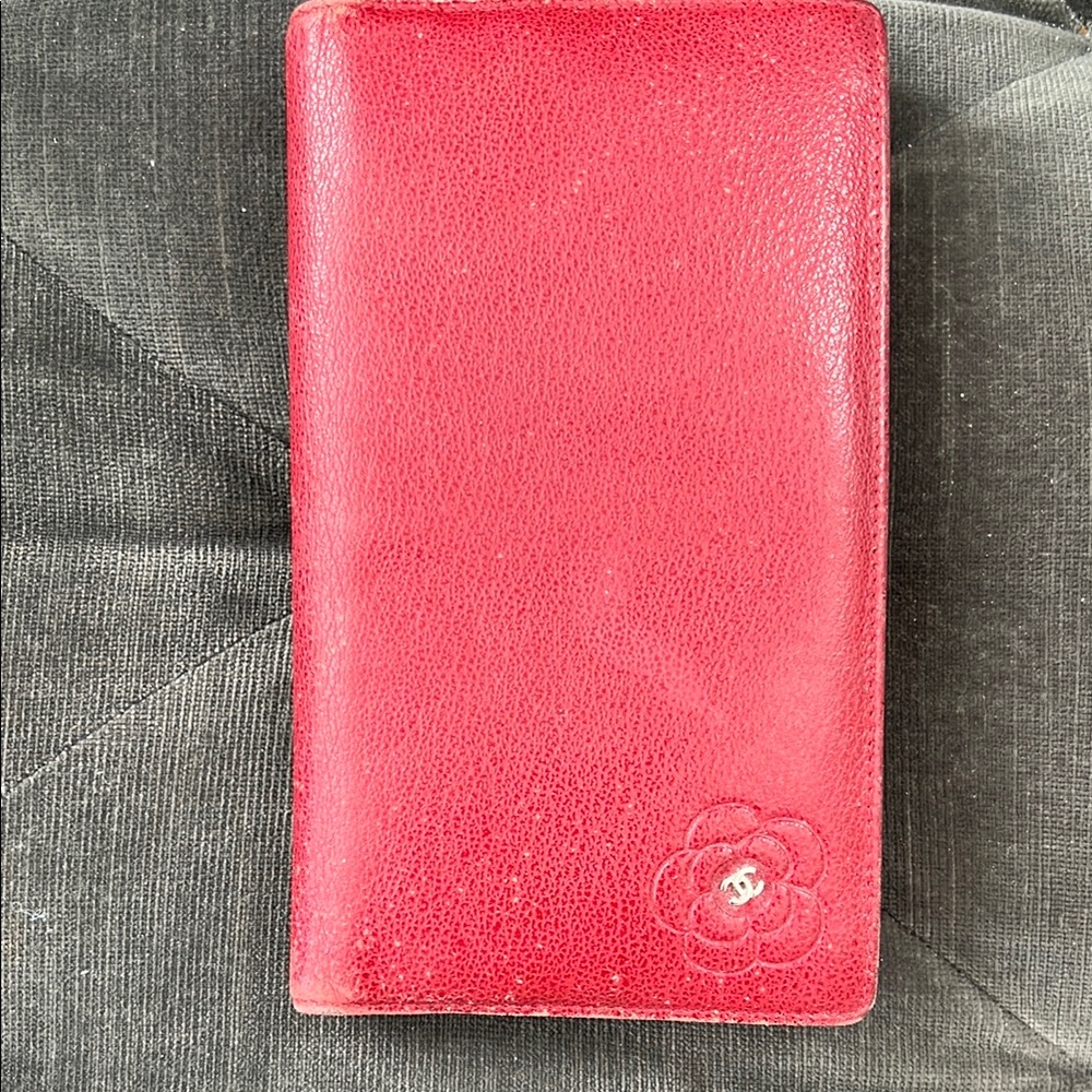 CHANEL Red Wallet and Card Holder
